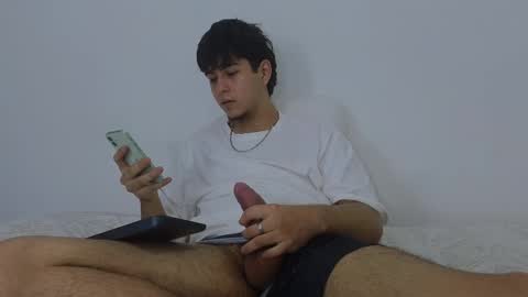Snapshot of santybig18 chatting on 02-17-25, 11:09 santybig18 online show from 02-17-25, 11:09