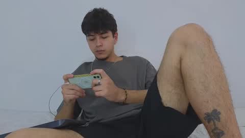 Snapshot of santybig18 chatting on 02-23-25, 06:23 santybig18 online show from 02-23-25, 06:23