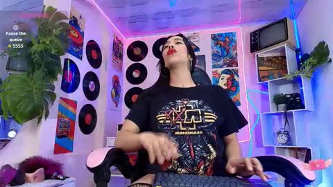 Tatiana online show from 10-21-25, 12:06