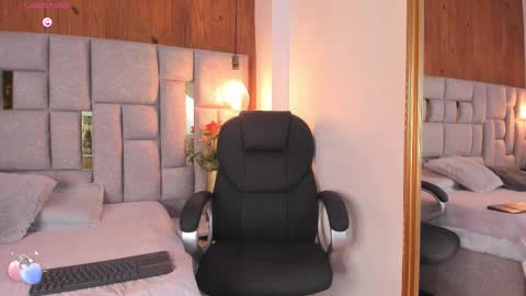 Saori  online show from 10-17-25, 12:08