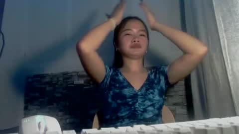 Snapshot of sapphire_amora chatting on 09-29-25, 12:43 sapphire_amora online show from 09-29-25, 12:43