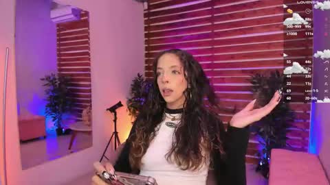 Snapshot of sapphire_venus chatting on 11-07-25, 02:11 Valerin online show from 11-07-25, 02:11