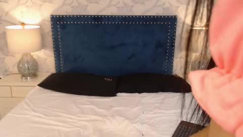 Sara online show from 09-14-25, 10:09