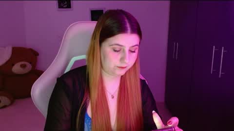 Snapshot of sara_160 chatting on 04-25-26, 01:25 sara_160 online show from 04-25-26, 01:25