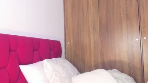 Snapshot of sara_699 chatting on 02-24-25, 04:26 Sara online show from 02-24-25, 04:26