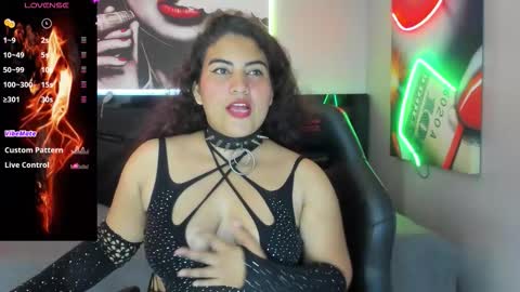 Snapshot of sara_bdsm chatting on 02-11-26, 02:49 sara_bdsm online show from 02-11-26, 02:49