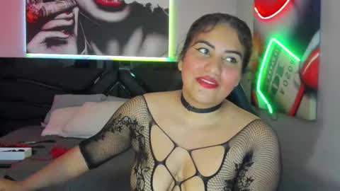 Snapshot of sara_bdsm chatting on 03-20-26, 02:11 sara_bdsm online show from 03-20-26, 02:11