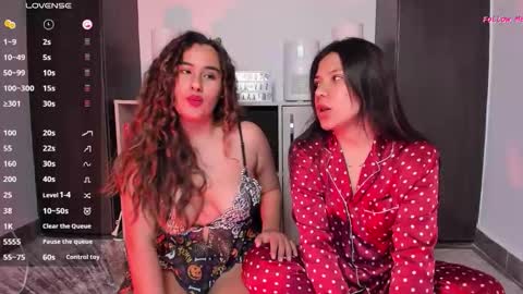 Snapshot of sara_candy_delicious chatting on 10-25-25, 01:13  Sara London  online show from 10-25-25, 01:13