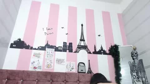 Snapshot of sara_caplerx chatting on 09-29-25, 01:27 sarita online show from 09-29-25, 01:27