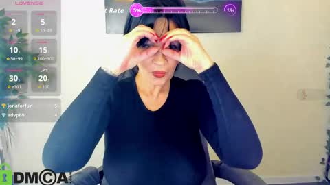 Snapshot of sara_devills chatting on 04-30-26, 09:37 Sara online show from 04-30-26, 09:37