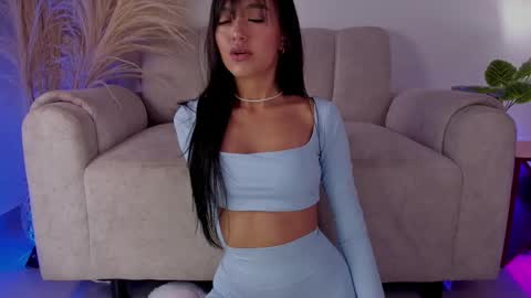 S A R A online show from 10-22-25, 01:28