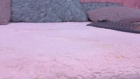 Snapshot of sara_horney_ chatting on 05-14-26, 04:30 sara online show from 05-14-26, 04:30