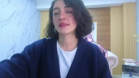 Sara  online show from 05-10-26, 01:16
