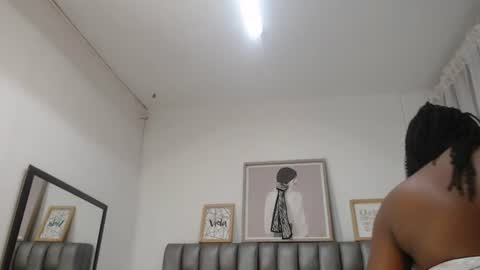 Snapshot of sara_marks chatting on 06-17-26, 10:50 S A R A online show from 06-17-26, 10:50