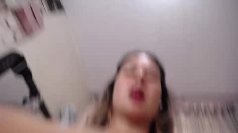 sara online show from 05-06-26, 02:00