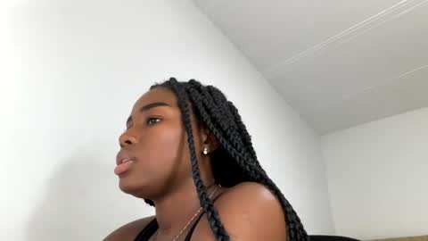 Sara online show from 09-25-25, 11:41