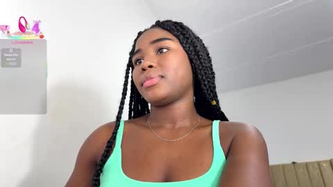 Snapshot of sara_muscle chatting on 01-11-26, 03:11 Sara online show from 01-11-26, 03:11