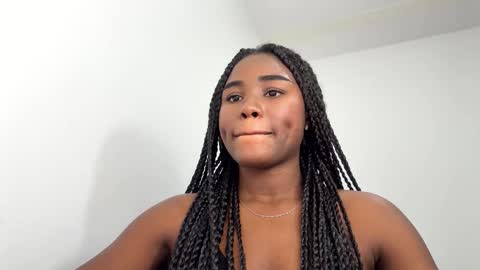 Snapshot of sara_muscle chatting on 02-01-26, 01:59 Sara online show from 02-01-26, 01:59