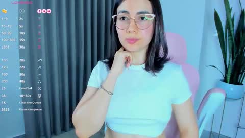 Sara online show from 03-25-26, 09:54