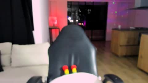 Sara online show from 04-03-26, 01:36