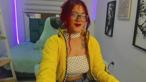 Snapshot of sara_red_x chatting on 06-07-26, 04:05 sara_red_x online show from 06-07-26, 04:05