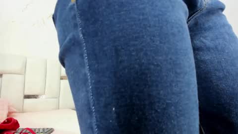Snapshot of sara_sm1th_ chatting on 05-22-26, 12:00 sara_sm1th_ online show from 05-22-26, 12:00