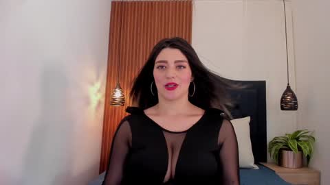 Snapshot of sara_stone17 chatting on 12-09-24, 07:39  -  online show from 12-09-24, 07:39