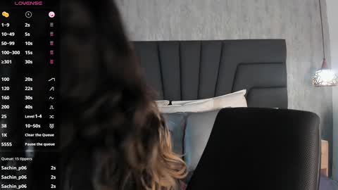 Snapshot of sara_stone17 chatting on 01-29-25, 05:35  -  online show from 01-29-25, 05:35