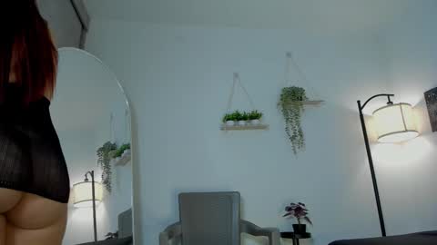 sara_sweett9 online show from 11-19-25, 09:26