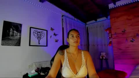 Snapshot of sara_thompson01 chatting on 02-13-26, 06:53 SARA online show from 02-13-26, 06:53