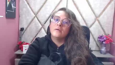 sara_thonson_ online show from 02-19-26, 03:13