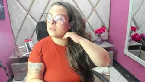 sara_thonson_ online show from 04-09-26, 04:01