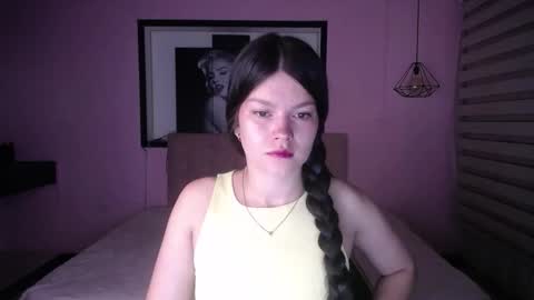 Snapshot of sara_valderrama_ chatting on 12-01-25, 12:32 sara_valderrama_ online show from 12-01-25, 12:32