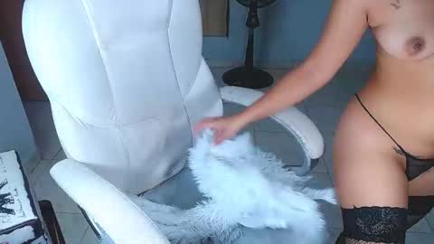 Sara online show from 09-27-25, 01:54