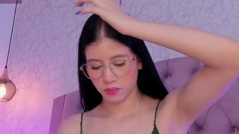 Snapshot of saraa_joness_ chatting on 04-30-26, 06:25 Sara online show from 04-30-26, 06:25