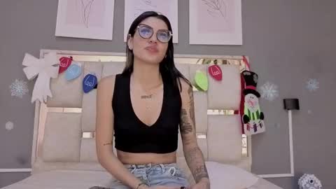 sara online show from 11-29-25, 03:09