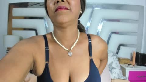 Sara online show from 02-21-25, 09:54