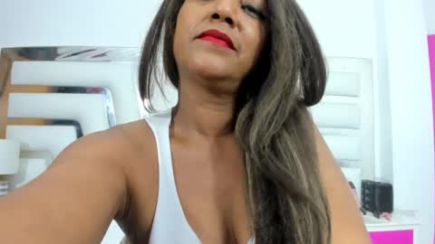 Sara online show from 02-23-25, 07:17