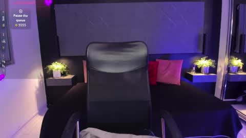 Sara online show from 05-21-26, 03:24