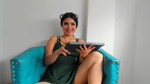 Sara online show from 03-10-25, 04:25