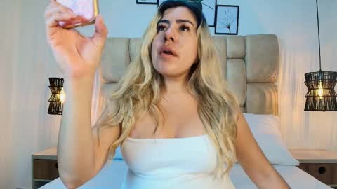 sarablonde_t online show from 03-21-26, 07:17