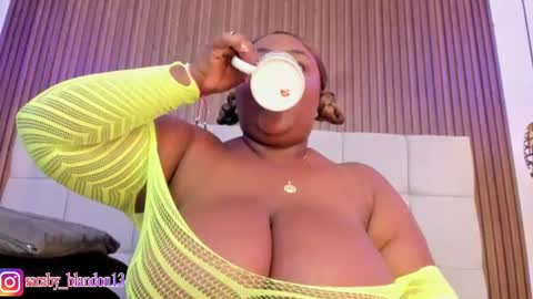 Snapshot of saraby_blandon chatting on 06-26-26, 10:41 online show from 06-26-26, 10:41