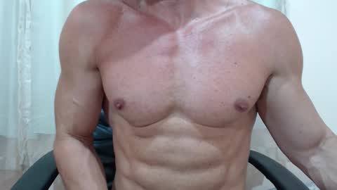 saradorj92 online show from 01-07-26, 12:13