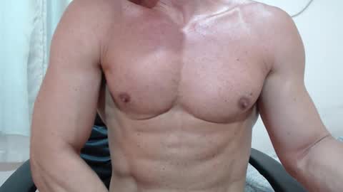 saradorj92 online show from 01-09-26, 12:24