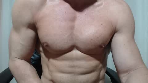 saradorj92 online show from 04-11-26, 11:53