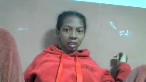 Snapshot of sarah146341 chatting on 07-06-26, 05:04 sarah146341 online show from 07-06-26, 05:04