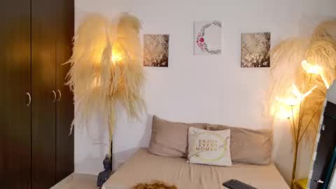 Snapshot of sarah__cinnamon chatting on 07-16-26, 03:51 sarah cinnamon online show from 07-16-26, 03:51
