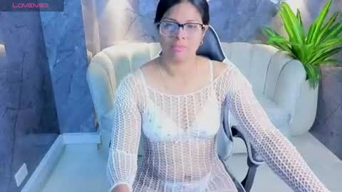 Snapshot of sarah_bay_tx chatting on 07-17-26, 08:03 sarah_bay_tx online show from 07-17-26, 08:03