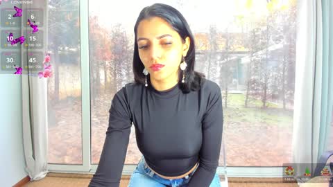 Snapshot of sarah_blake_ chatting on 12-11-24, 08:26 Sara online show from 12-11-24, 08:26