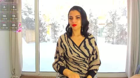 Snapshot of sarah_blake_ chatting on 02-19-25, 09:06 Sara online show from 02-19-25, 09:06